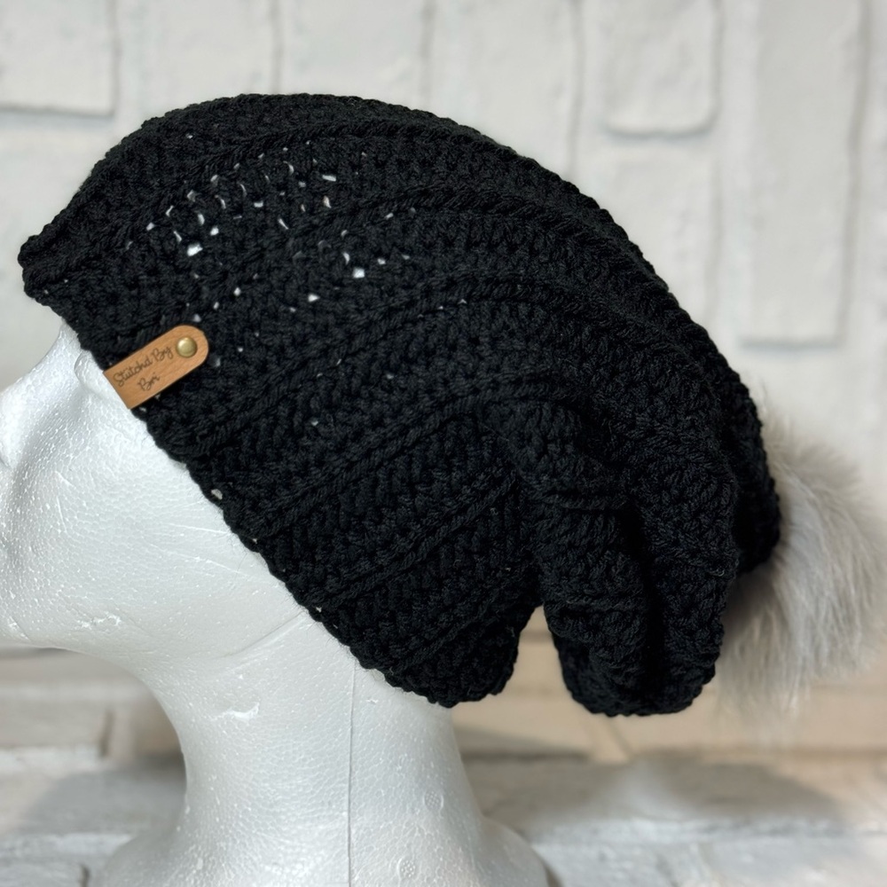 ❗️SOLD❗️Pom Pom Beanie bundle - Picture 2 of 3